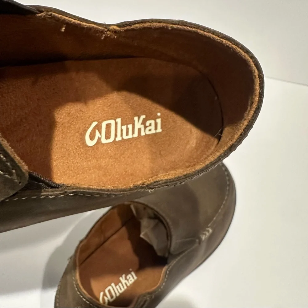 Olukai Moloa Boy's Leather Slip on shoe in a dark wood Color